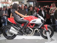 würg ... Ducati baut jetzt auch Jetskis....