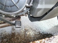 P1000358(1).JPG (254.38 KiB) 9481 mal betrachtet Ich tippe auf Kühlerfrostschutz, der schmiert ja bekanntlich gut