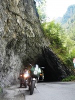 .DSCN6489klein.JPG (254.96 KiB) 5685 mal betrachtet Die Tunnels sind abenteuerlich...