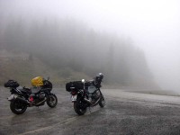 umbrail.jpg (29.87 KiB) 3448 mal betrachtet bestes Wetter am Umbrailpass. Aber wo waren die ganzen GSen eigentlich?