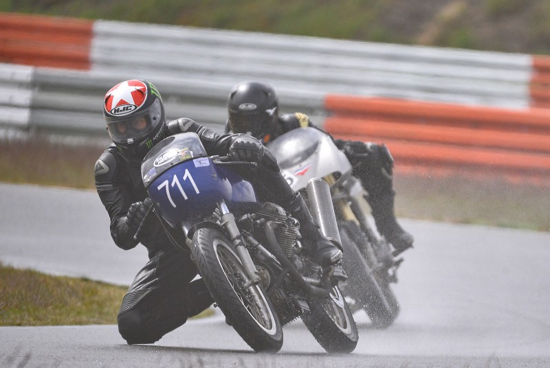 Im Regen auf S22, ich hinten auf MZ