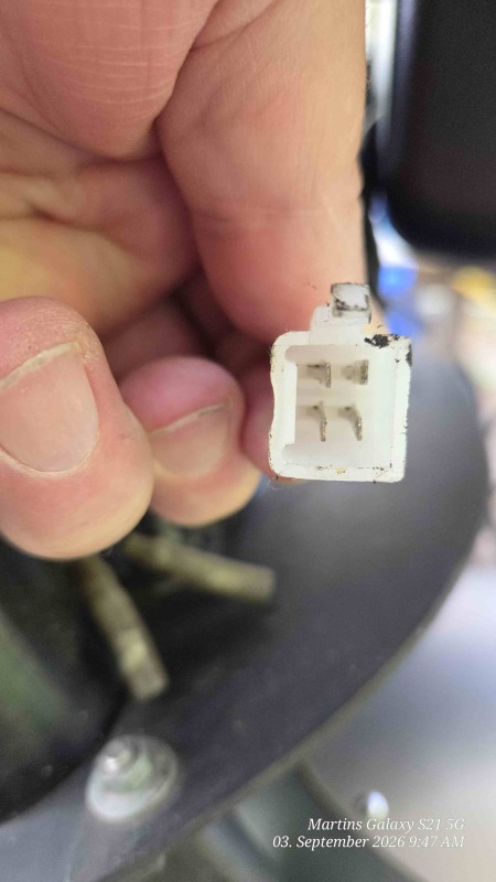 Stecker ...Fummelkram !
